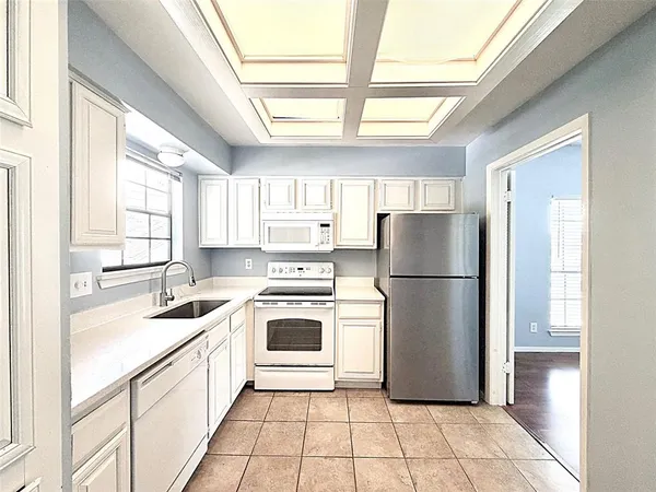 $1,850 | 3120 Devonshire Drive, Unit 229, Plano, TX 75075