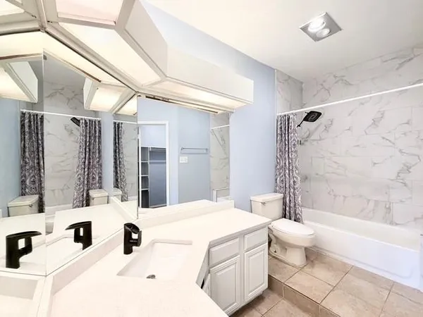 $1,850 | 3120 Devonshire Drive, Unit 229, Plano, TX 75075