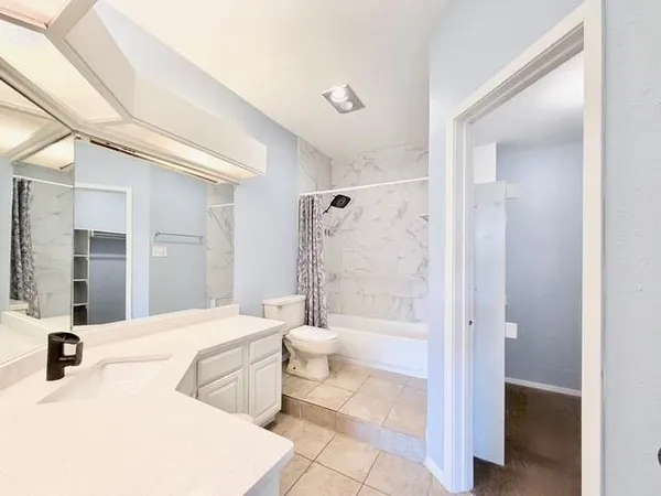 $1,850 | 3120 Devonshire Drive, Unit 229, Plano, TX 75075