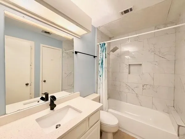 $1,850 | 3120 Devonshire Drive, Unit 229, Plano, TX 75075