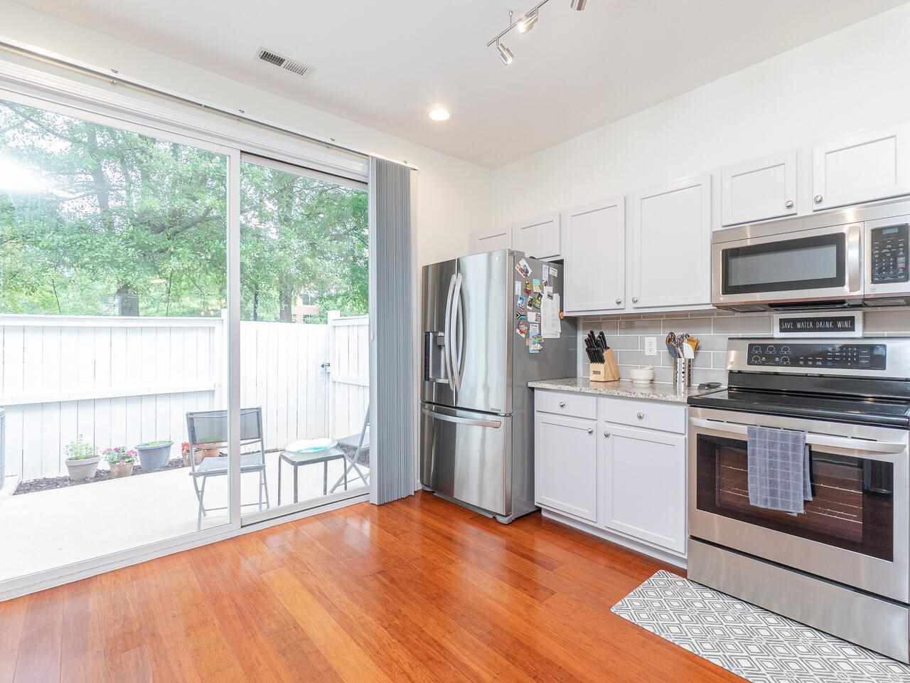 1715 Sorrell Brook Way Raleigh, NC 27609 - Photo 18 of 30 Kitchen