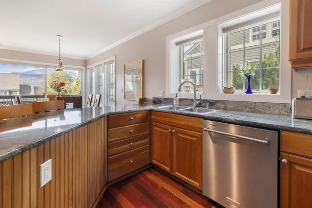 $1,500,000 | 608 B Topnotch Drive, Unit 608B, Stowe, VT 05672