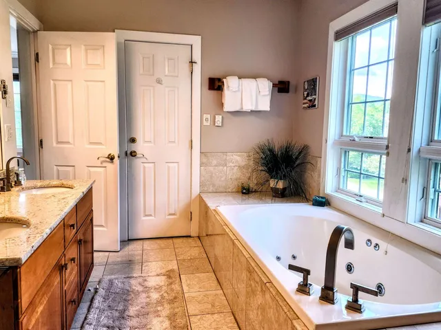 $1,500,000 | 608 B Topnotch Drive, Unit 608B, Stowe, VT 05672