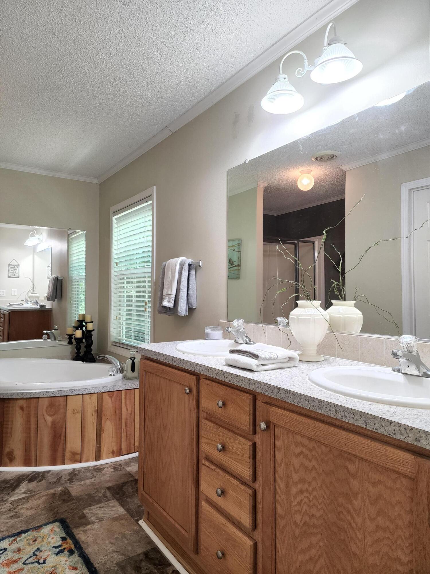 128 H Heaton Road Elizabethton, TN 37643 - Photo 15 of 23 20220623_130552