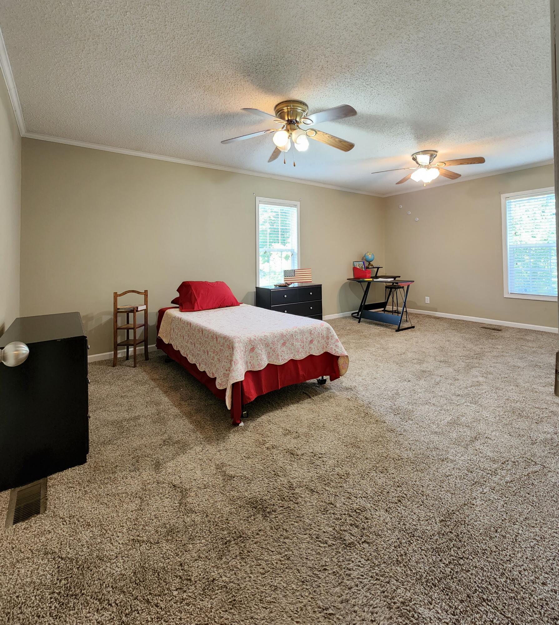 128 H Heaton Road Elizabethton, TN 37643 - Photo 17 of 23 20220623_131816