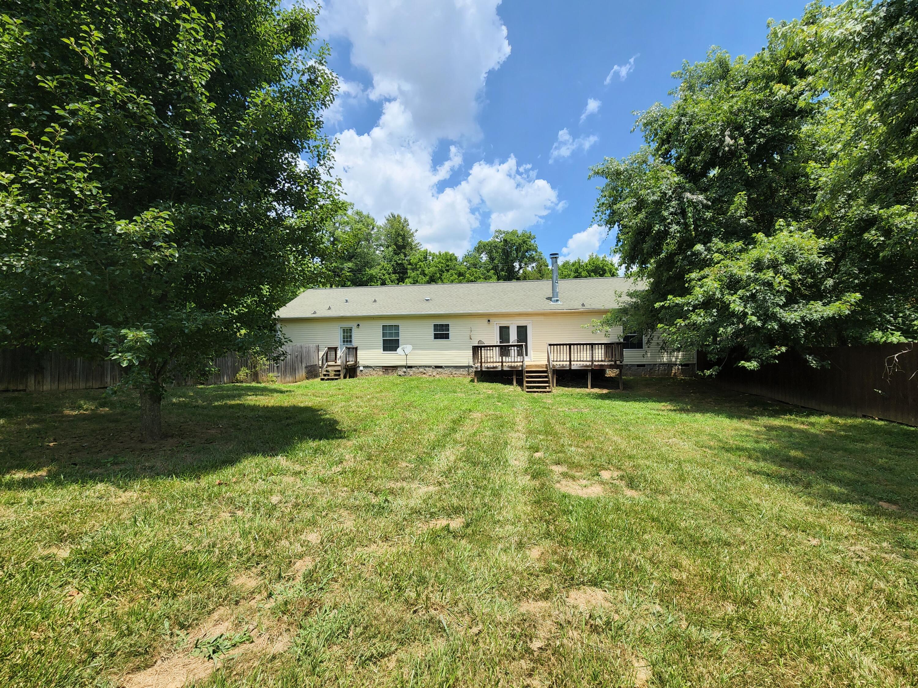 128 H Heaton Road Elizabethton, TN 37643 - Photo 22 of 23 20220623_133001