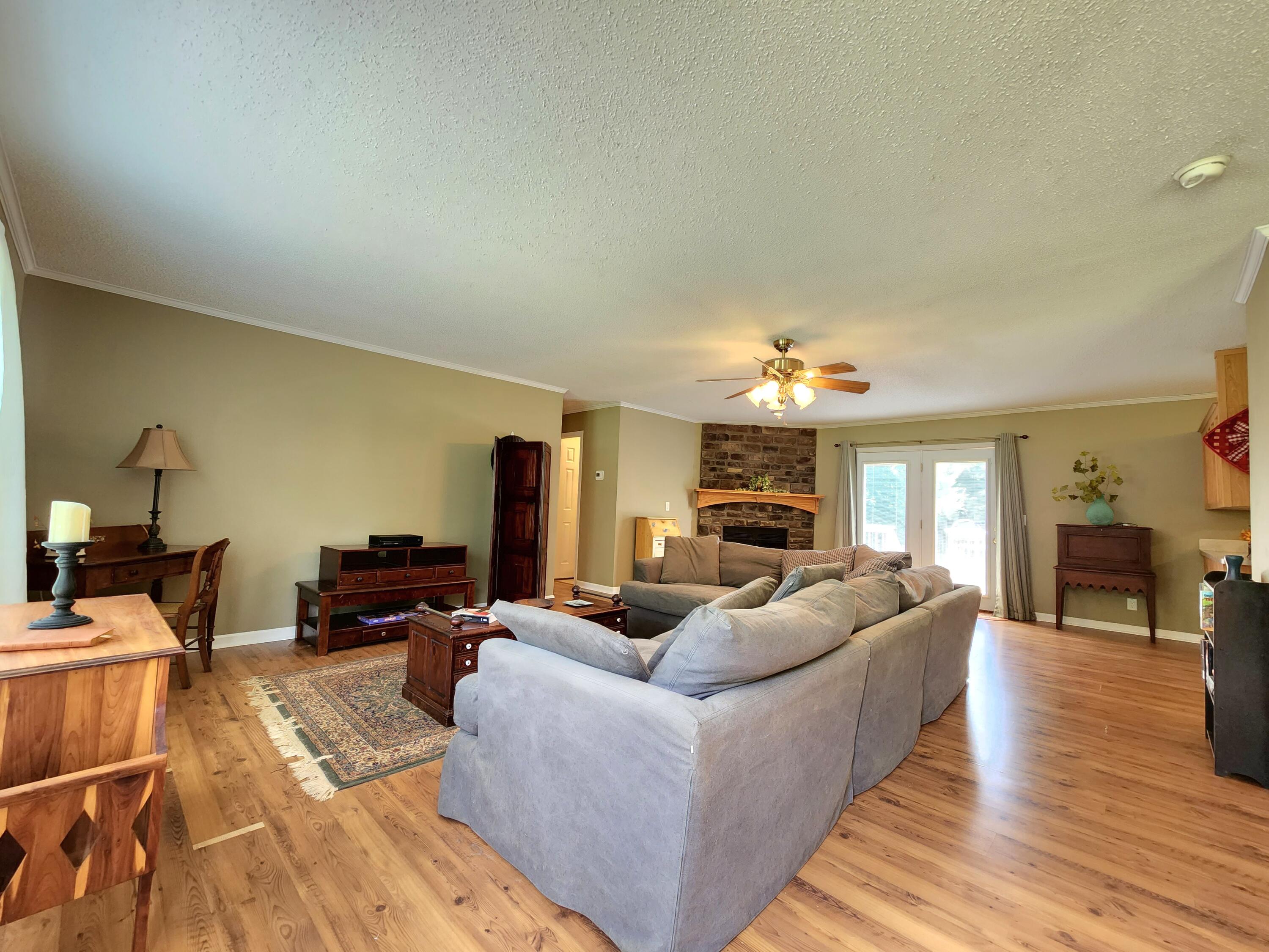 128 H Heaton Road Elizabethton, TN 37643 - Photo 6 of 23 20220623_130912
