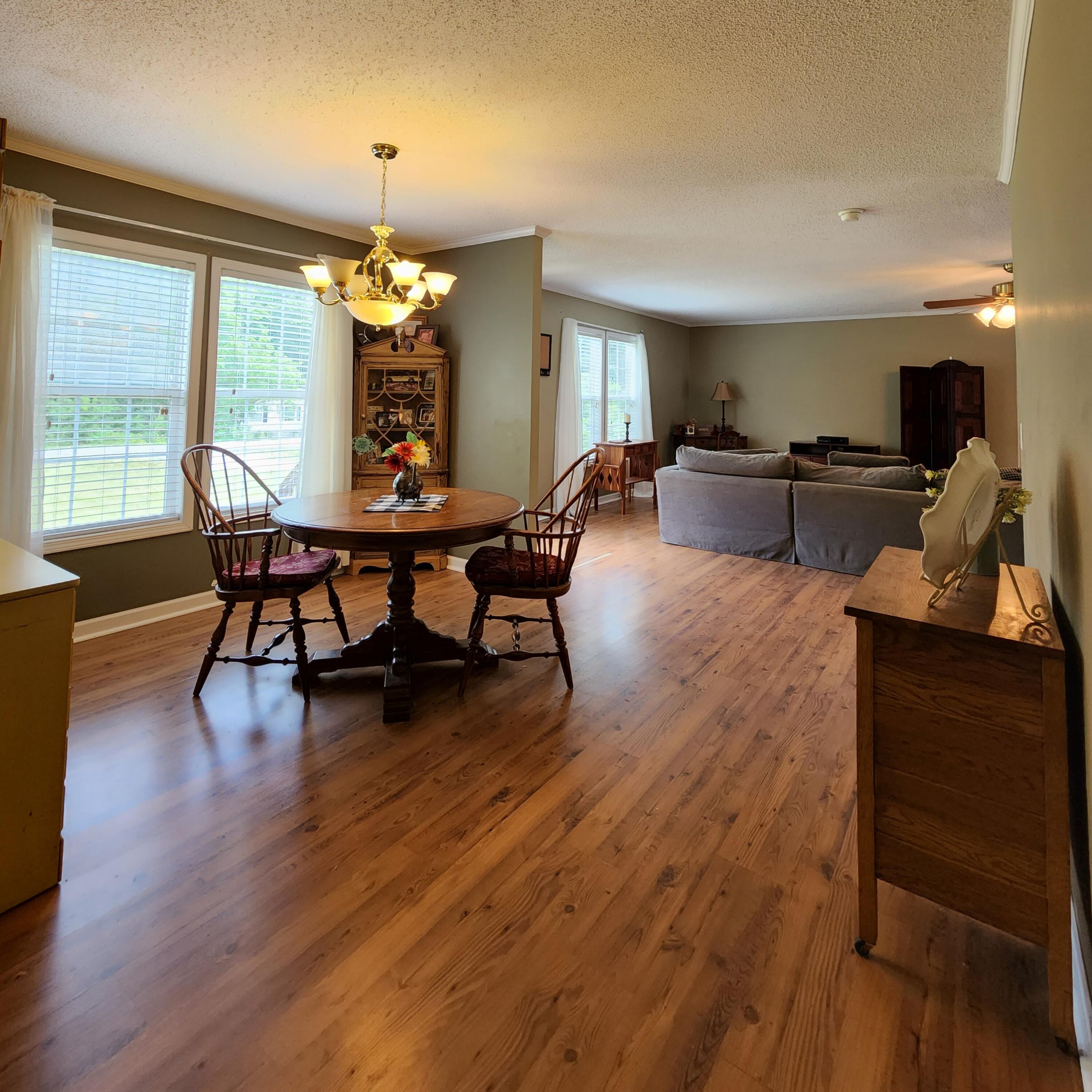 128 H Heaton Road Elizabethton, TN 37643 - Photo 10 of 23 20220623_131503
