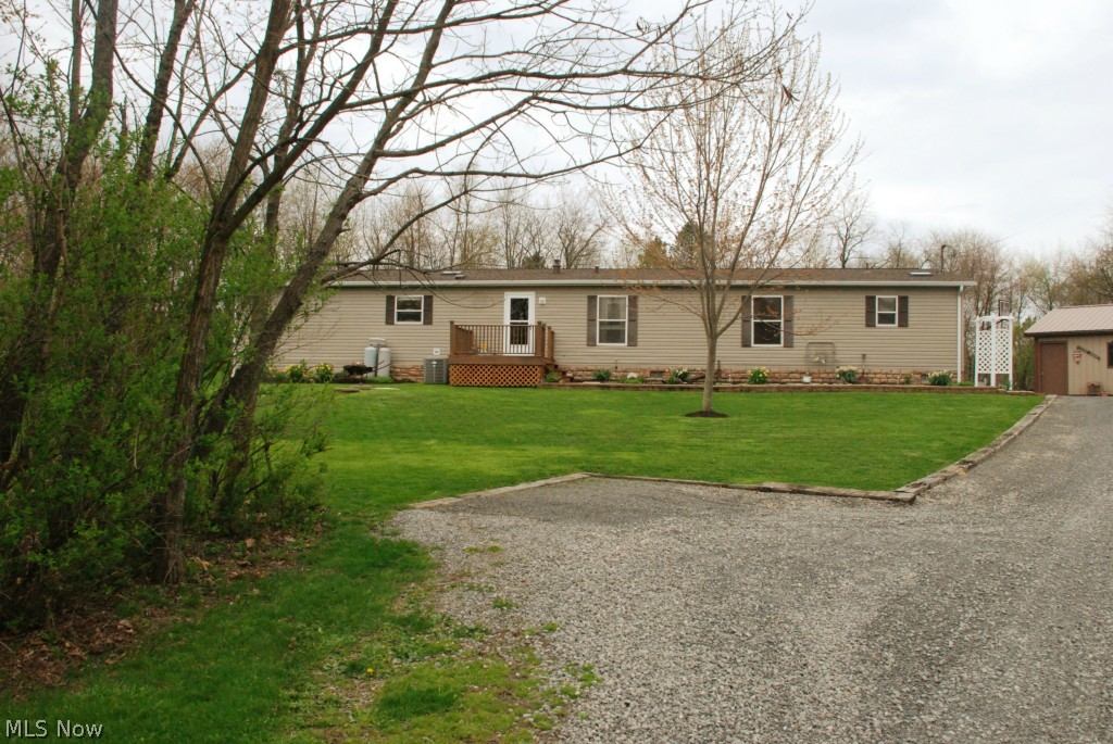 4515 Hardy Ridge Road Northwest Dundee, OH 44624 - Photo 2 of 25 Gallery Image 2