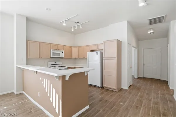 $2,200 | 3096 Maple Ridge Court, Henderson, NV 89052