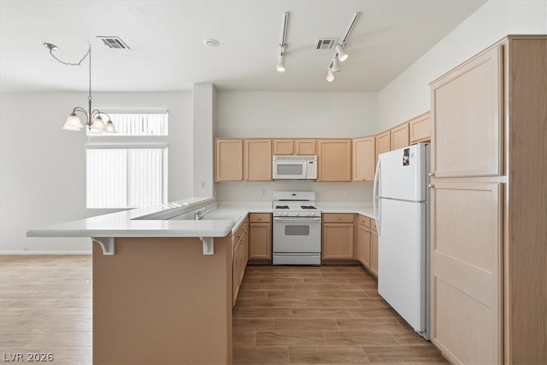 3096 Maple Ridge Court Henderson, NV 89052 - Photo 8 of 37