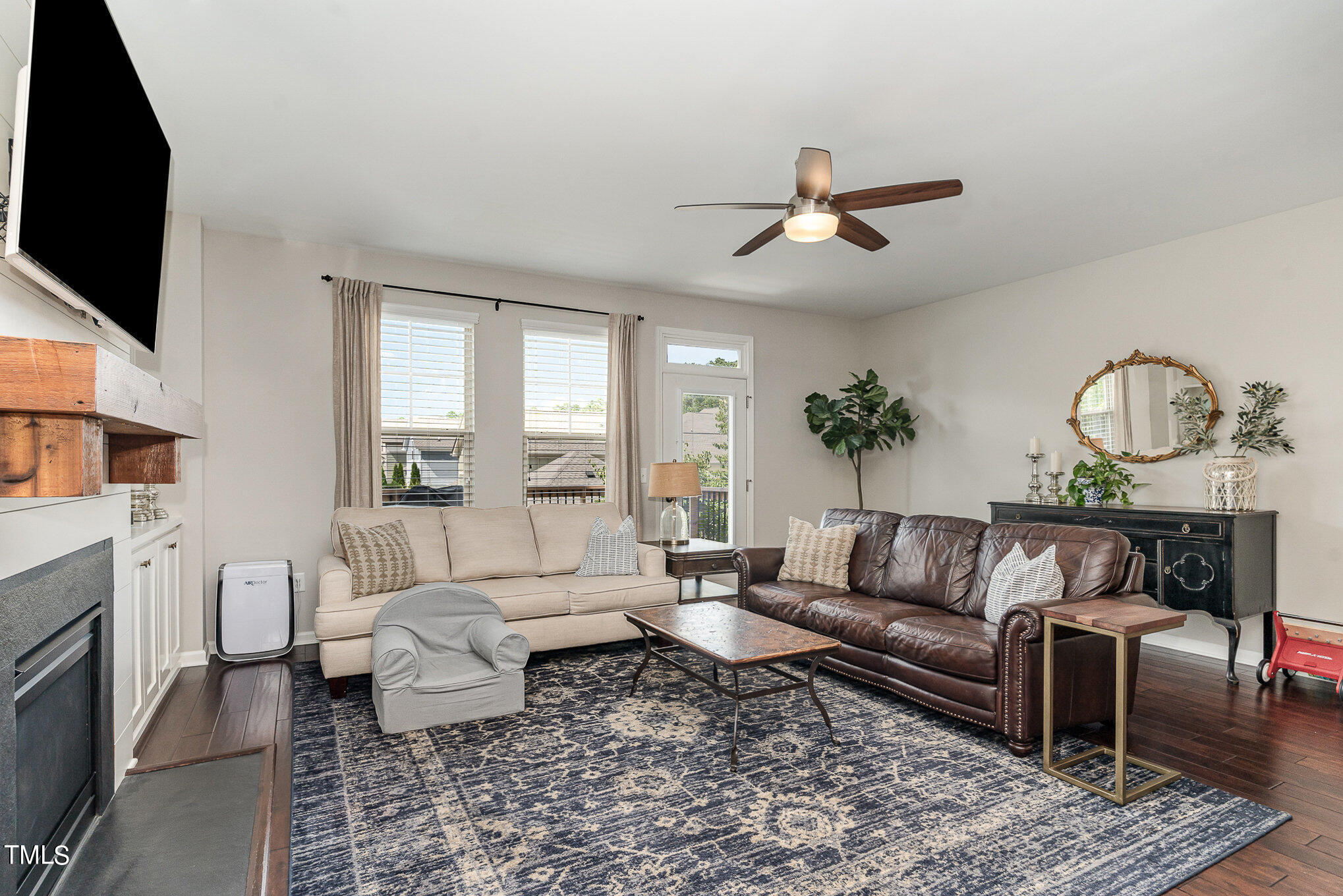 1425 Van Page Boulevard Raleigh, NC 27607 - Photo 5 of 23 007_dsc00036-edit_476