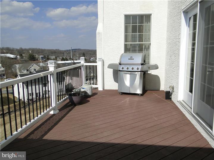 205 Winston Lane West Chester, PA 19382 - Photo 12 of 25 Deck