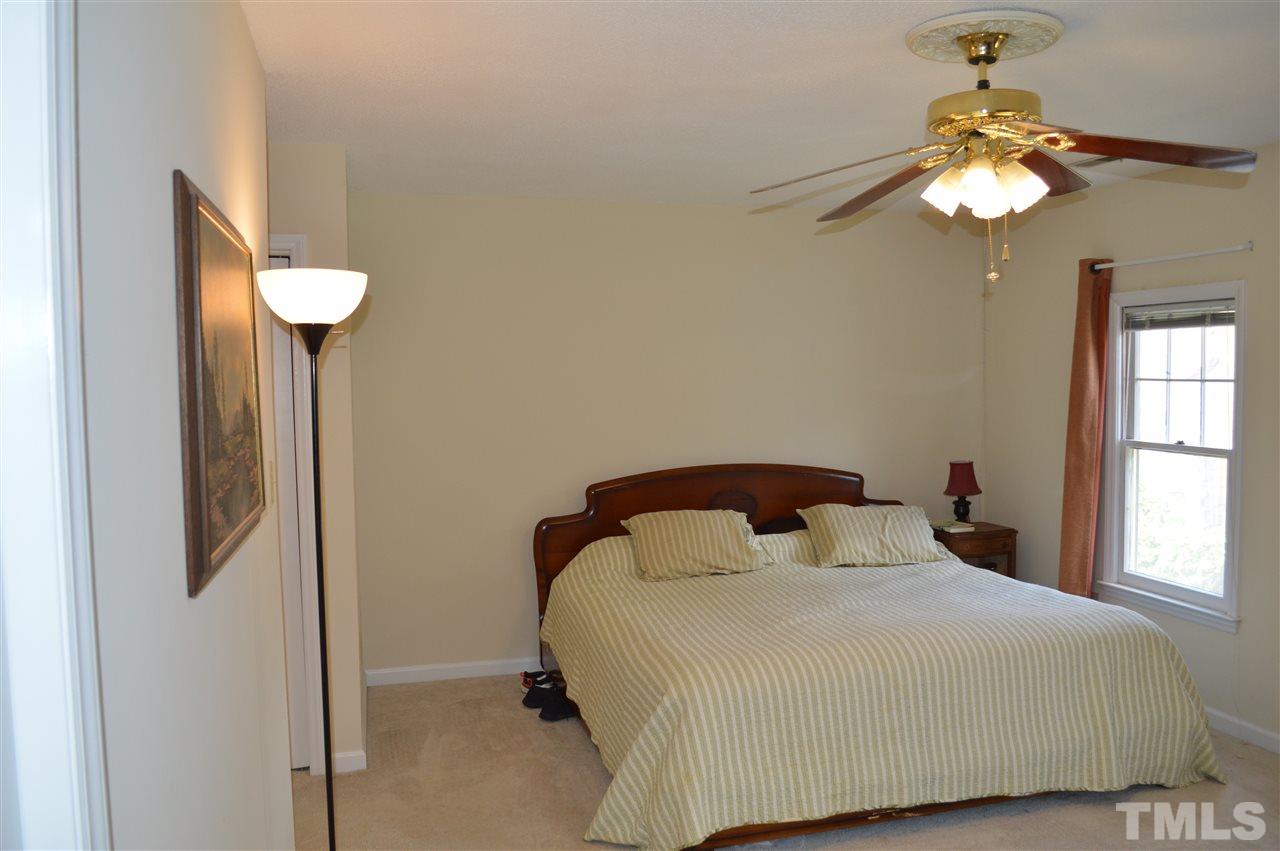 5604 Split Oak Way Raleigh, NC 27609 - Photo 16 of 23 Gallery Image 16