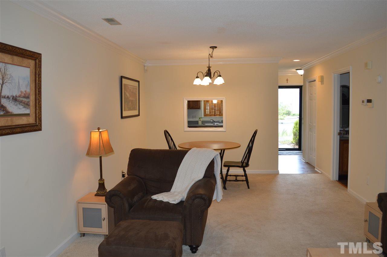 5604 Split Oak Way Raleigh, NC 27609 - Photo 4 of 23 Gallery Image 4