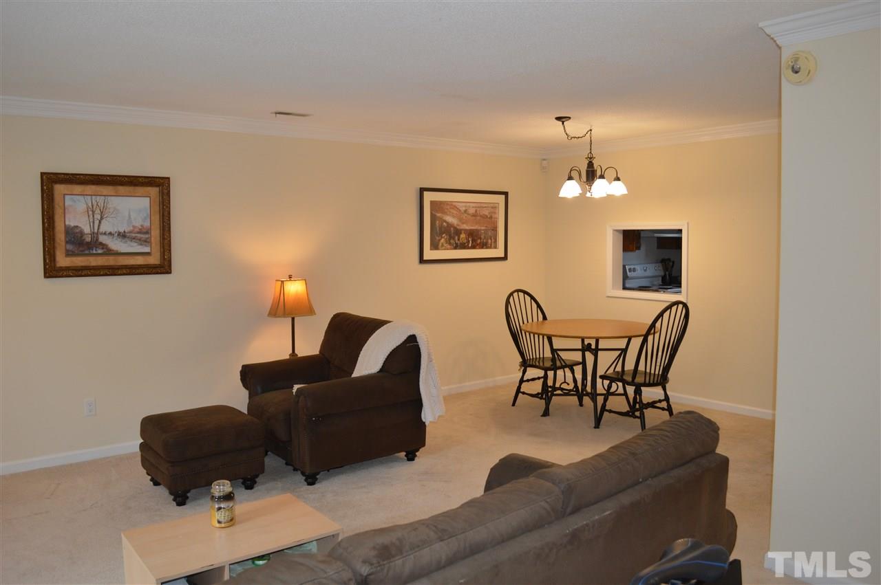 5604 Split Oak Way Raleigh, NC 27609 - Photo 7 of 23 Gallery Image 7