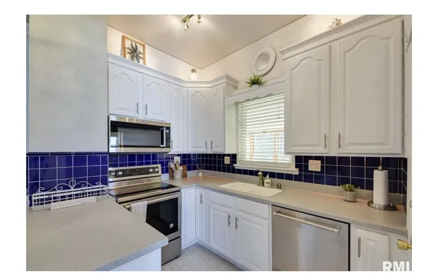 $180,000 | 209 East Main Street, Biggsville, IL 61418