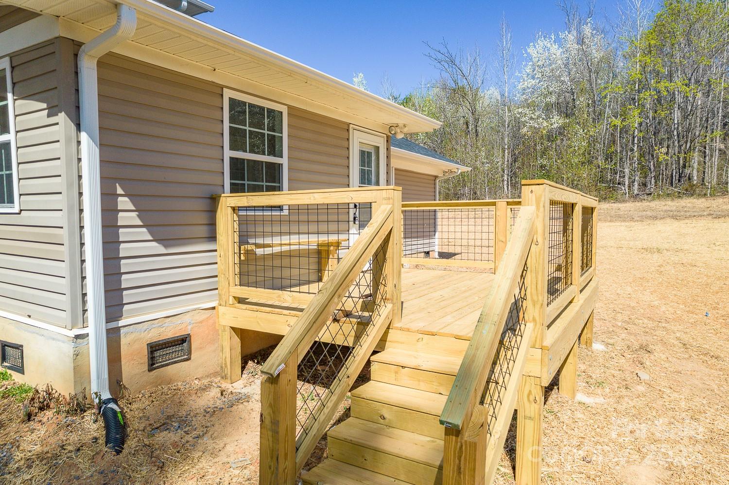 3424 Walker Circle Lenoir, NC 28645 - Photo 11 of 38 a view of a tall building