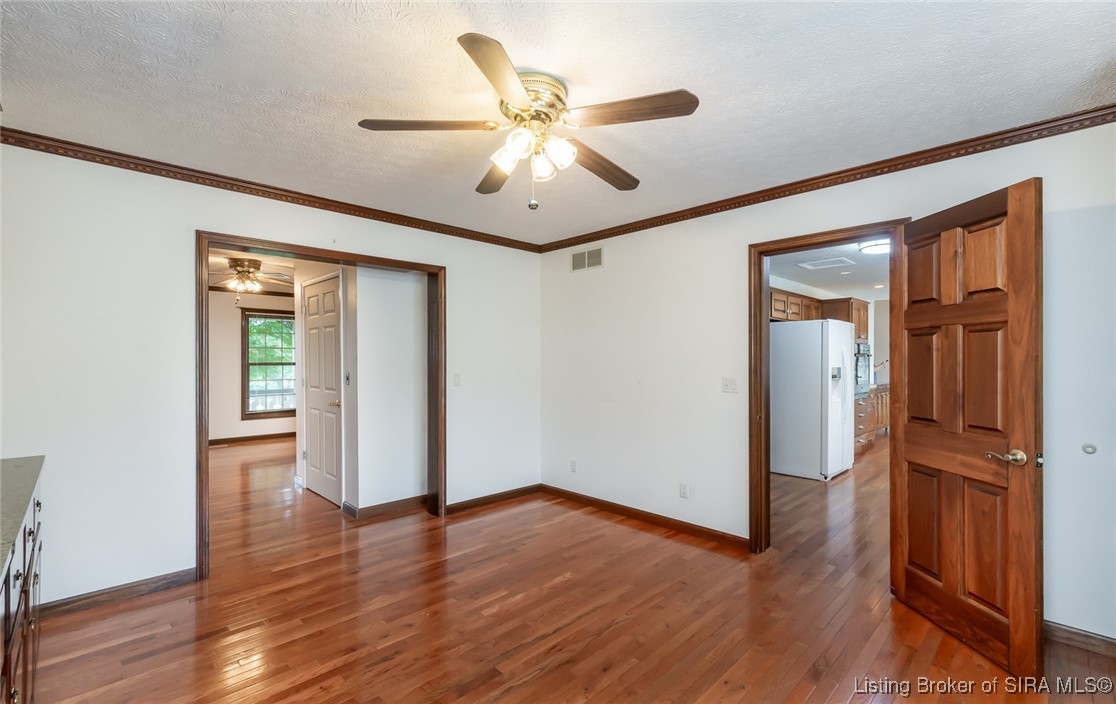 798 East Brown Road Pekin, IN 47165 - Photo 23 of 98