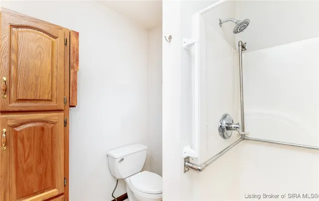 $599,900 | 798 East Brown Road, Pekin, IN 47165