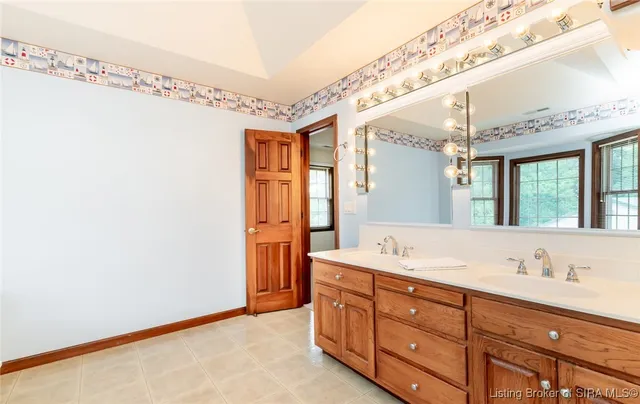 $599,900 | 798 East Brown Road, Pekin, IN 47165