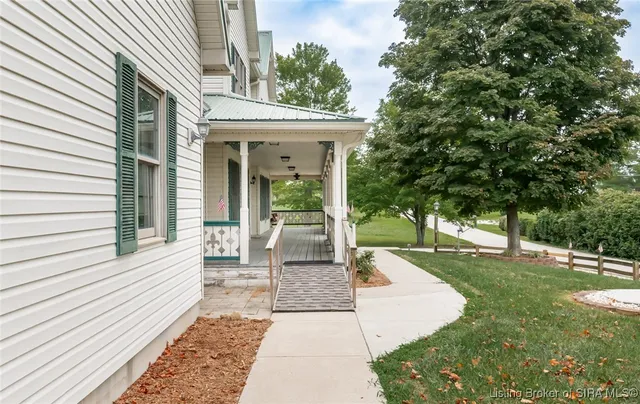 $599,900 | 798 East Brown Road, Pekin, IN 47165