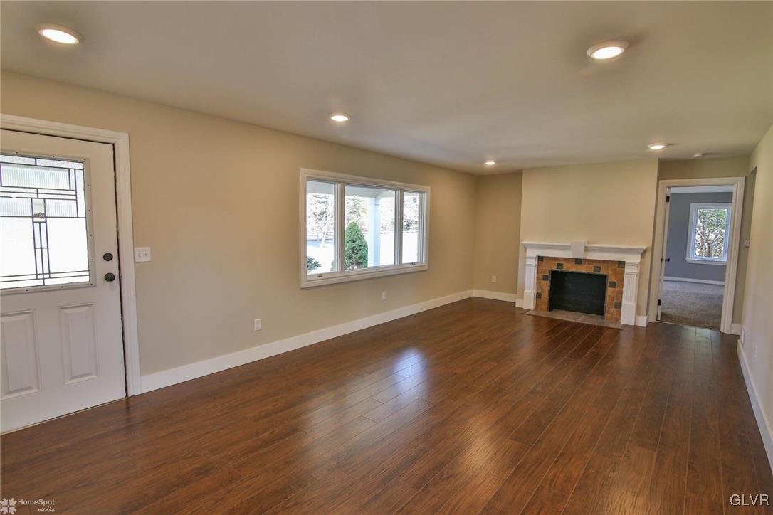 536 East Macada Road Bethlehem, PA 18017 - Photo 4 of 28 Gallery Image 4