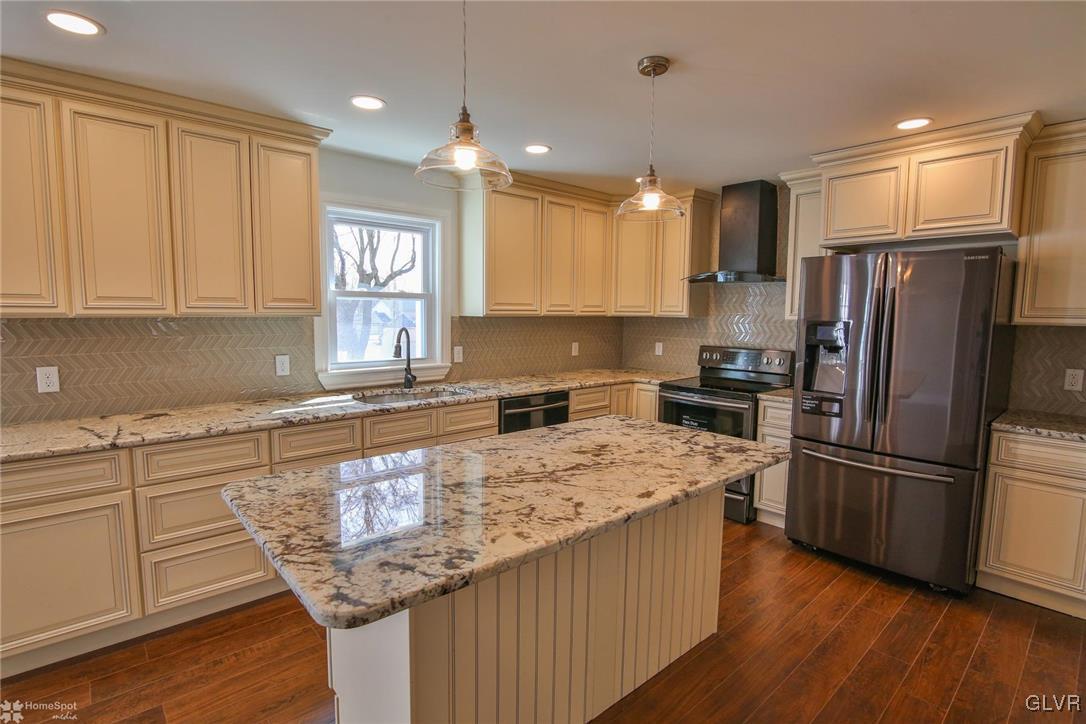 536 East Macada Road Bethlehem, PA 18017 - Photo 7 of 28 Gallery Image 7