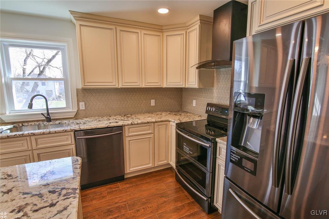 536 East Macada Road Bethlehem, PA 18017 - Photo 9 of 28 Gallery Image 9