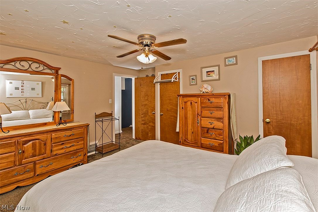 1304 Croyden Road Lyndhurst, OH 44124 - Photo 19 of 23 Gallery Image 19
