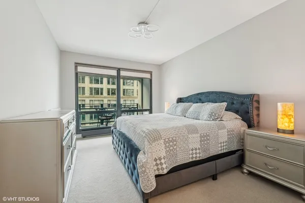 $505,000 | 130 North Garland Court, Unit 1406, Chicago, IL 60602