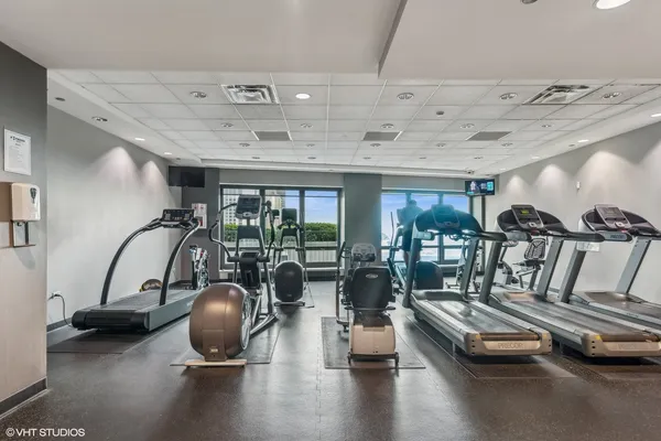 $505,000 | 130 North Garland Court, Unit 1406, Chicago, IL 60602