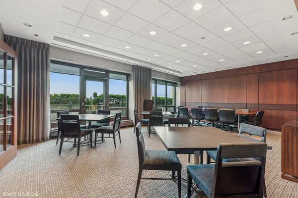 $505,000 | 130 North Garland Court, Unit 1406, Chicago, IL 60602