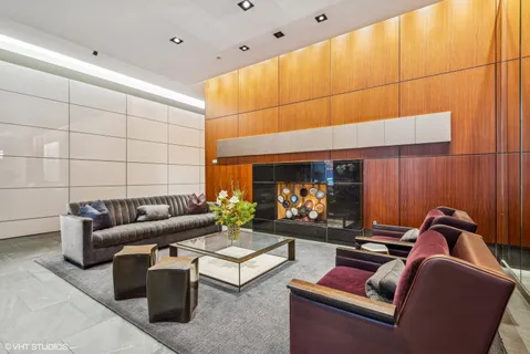 $515,000 | 130 North Garland Court, Unit 1406, Chicago, IL 60602