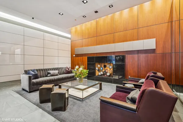 $505,000 | 130 North Garland Court, Unit 1406, Chicago, IL 60602