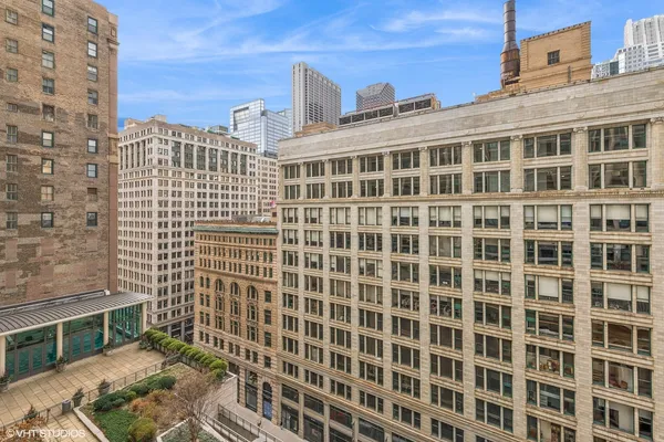 $505,000 | 130 North Garland Court, Unit 1406, Chicago, IL 60602