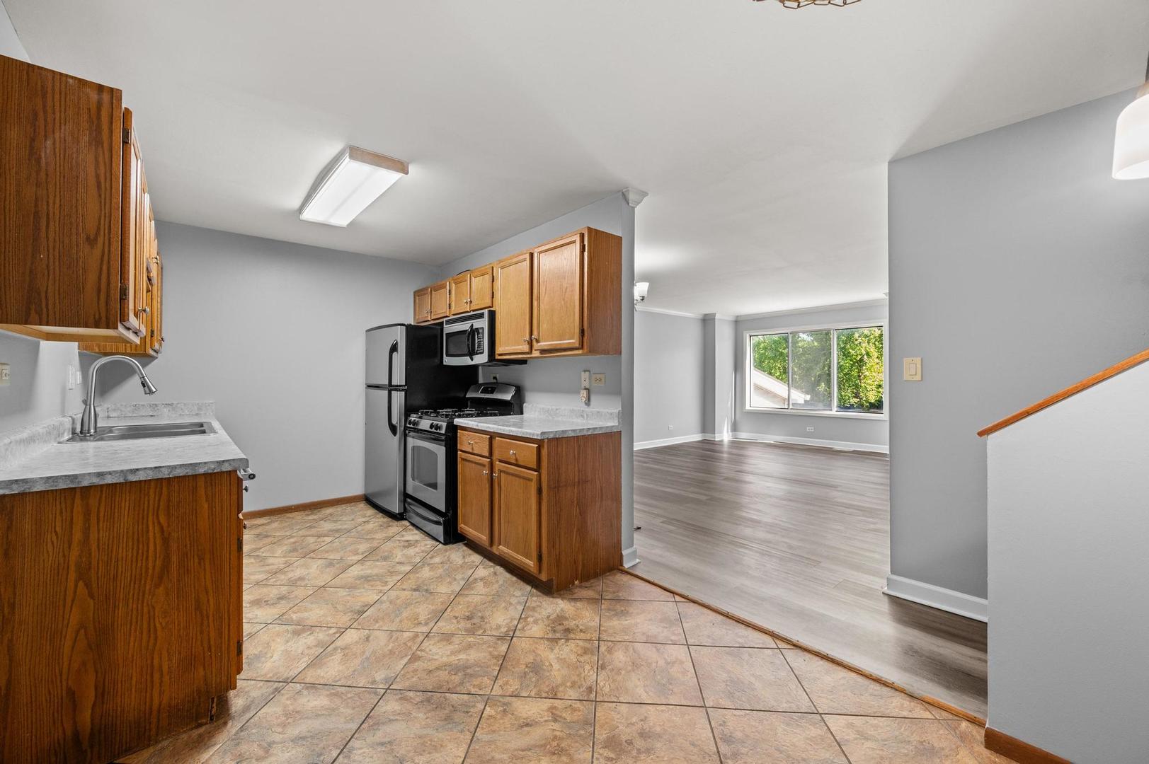 272 Park Ridge Lane, Unit A Aurora, IL 60504 - Photo 10 of 29