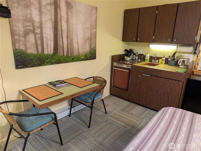 $134,900 | 10433 Mt Baker Highway, Unit 1005A, Glacier, WA 98244