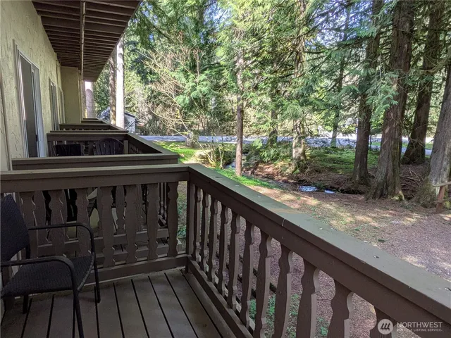 $134,900 | 10433 Mt Baker Highway, Unit 1005A, Glacier, WA 98244