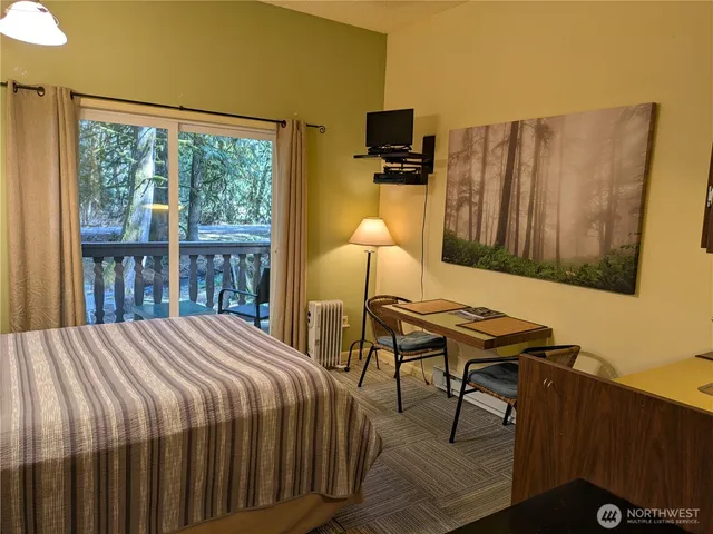 $134,900 | 10433 Mt Baker Highway, Unit 1005A, Glacier, WA 98244