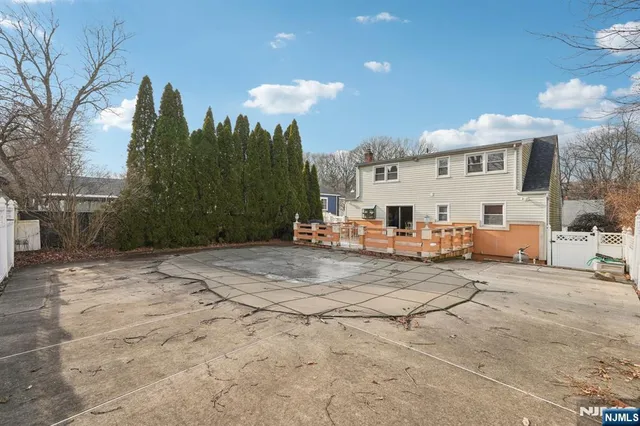 $549,000 | 132 Linden Road, Wayne, NJ 07470