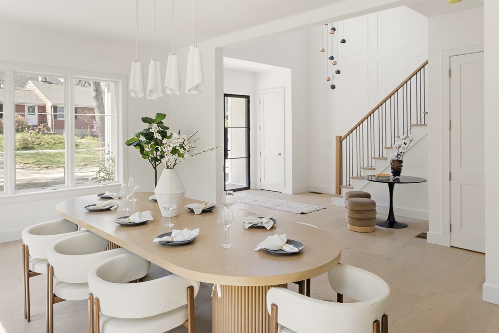 66 Oakcrest Road Needham, MA 02492 - Photo 17 of 42