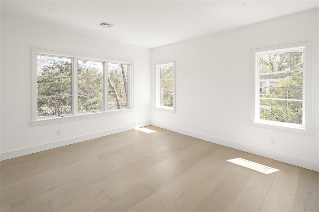 66 Oakcrest Road Needham, MA 02492 - Photo 21 of 42