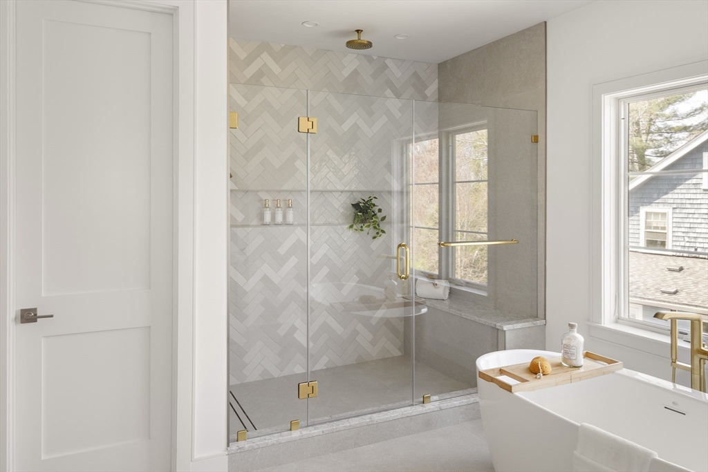 66 Oakcrest Road Needham, MA 02492 - Photo 28 of 42