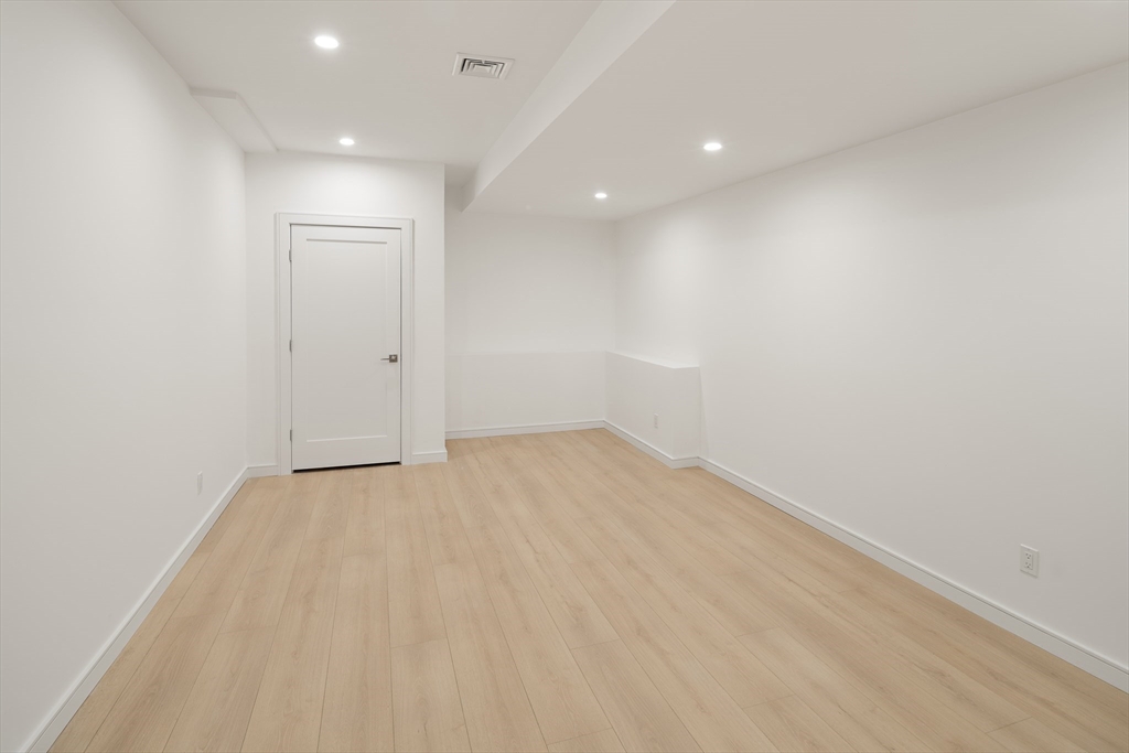 66 Oakcrest Road Needham, MA 02492 - Photo 38 of 42