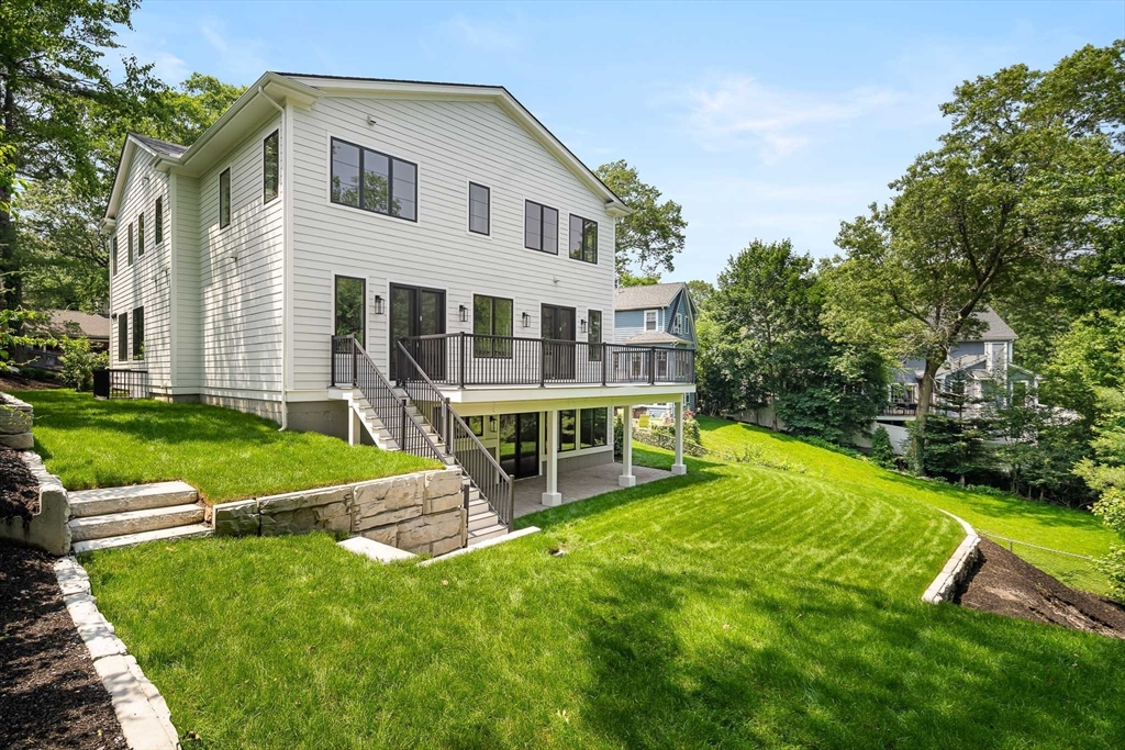 66 Oakcrest Road Needham, MA 02492 - Photo 7 of 42