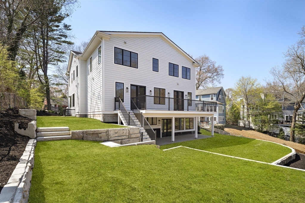 66 Oakcrest Road Needham, MA 02492 - Photo 8 of 42