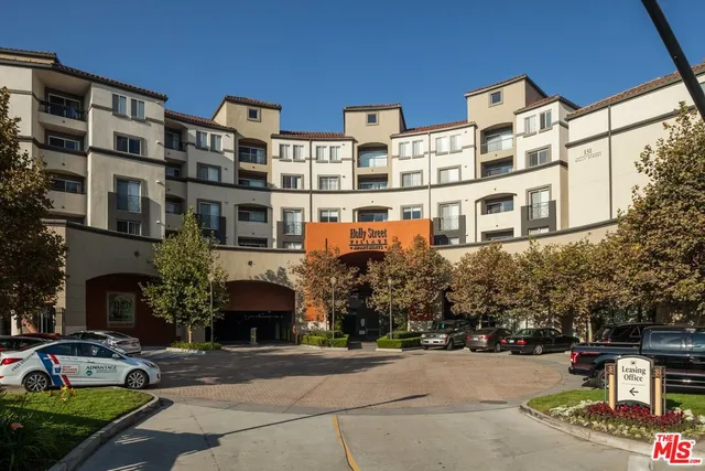 $3,902 | 151 East Holly Street, Unit 3405, Pasadena, CA 91103
