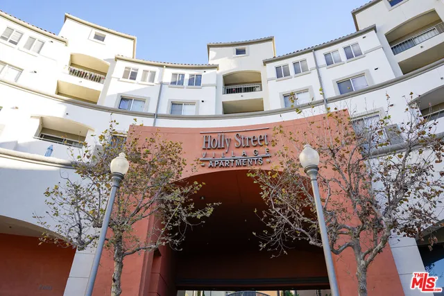 $3,902 | 151 East Holly Street, Unit 3405, Pasadena, CA 91103