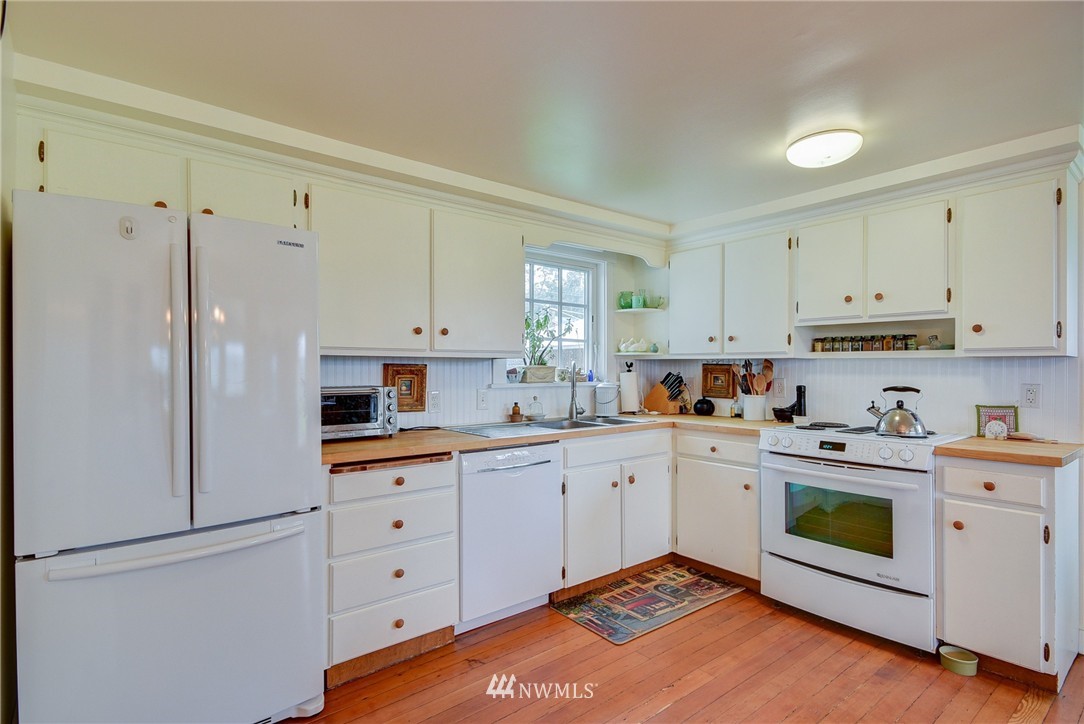 175 East Frostad Road Oak Harbor, WA 98277 - Photo 8 of 25 Gallery Image 8
